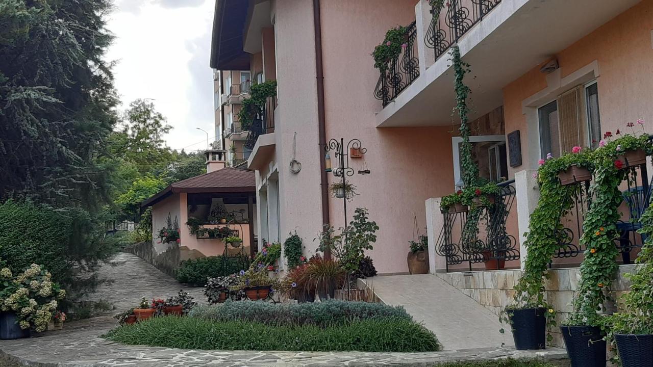 Motivi Hotel Saints Constantine and Helena Exterior foto